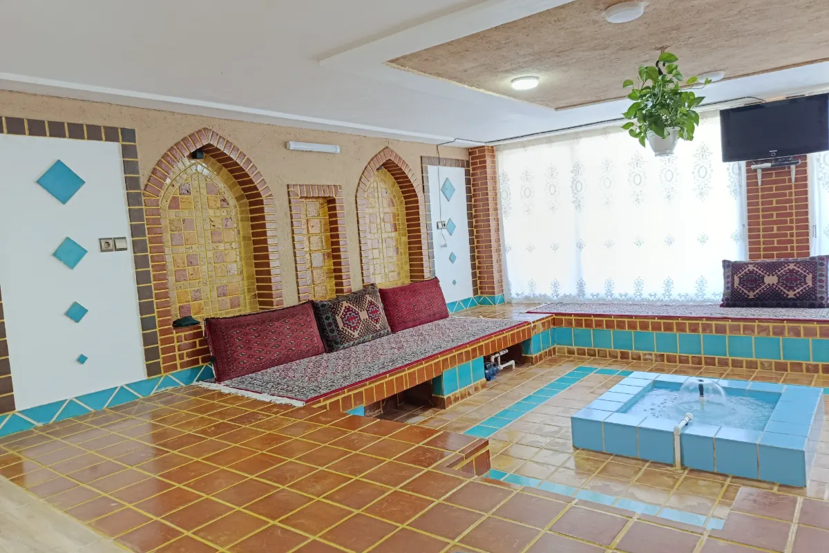 خاقان – اقامتگاه در سامان